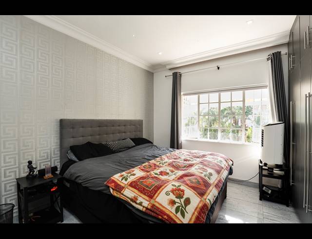 3 BEDROOM APARTMENT FOR SALE IN ESSENWOOD